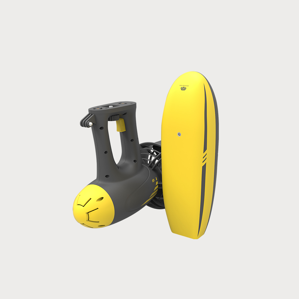 The thruster is equipped with a 600W power motor, which can generate 10kg of thrust, which is enough to drive an adult to swim underwater